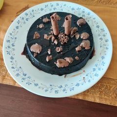 A picture of Oreo chocolate cake.