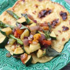 Farinata pancake with harissa spiced mixed vegetable 🥞 A picture of Farinata pancake with harissa spiced mixed vegetable 🥞.