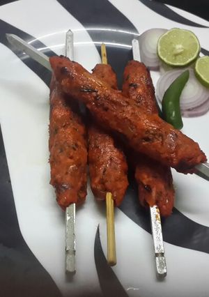 A picture of Pan roasted Chicken Malai Kabab.