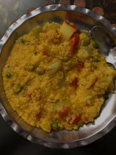 मिक्स वेज दलिया (mix veg daliya recipe in Hindi) रेसिपी मुख्य फोटो