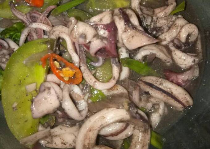 Bagaimana Menyiapkan Tumis cumi kangkung pedas mantap, Menggugah Selera