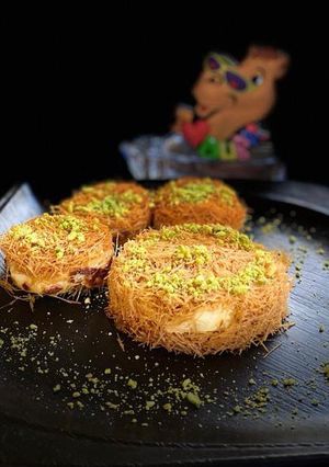 A picture of Kunafeh.