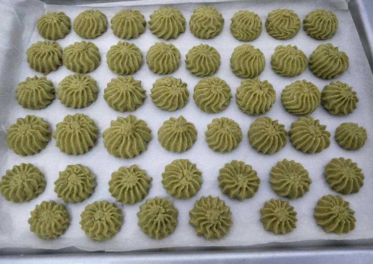 Green tea butter cookies