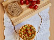 Una foto de hummus de soja