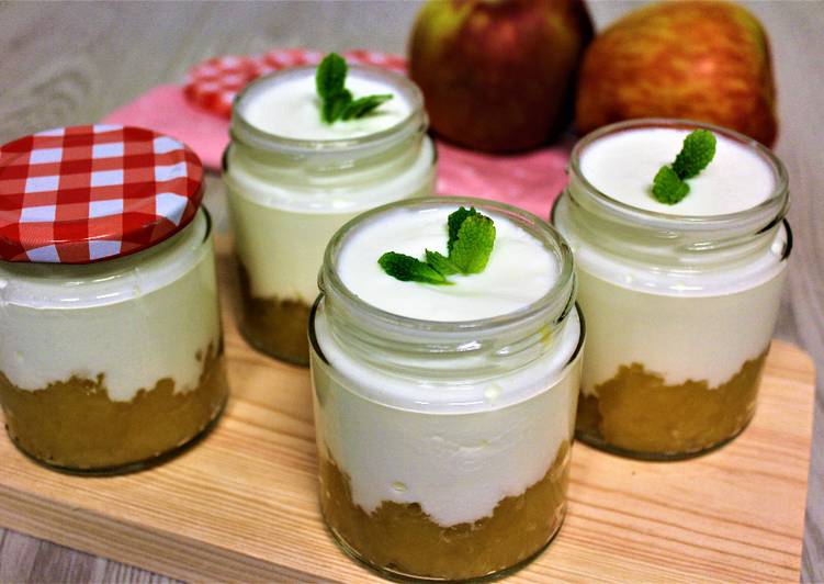 Yogur BIO en yogurtera con manzana asada en Lékué