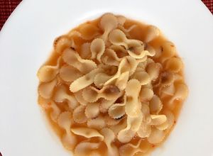 Una foto de Sopa de moñito