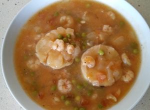 Foto principal de Medallones de merluza en salsa con gambas 🐟🍤