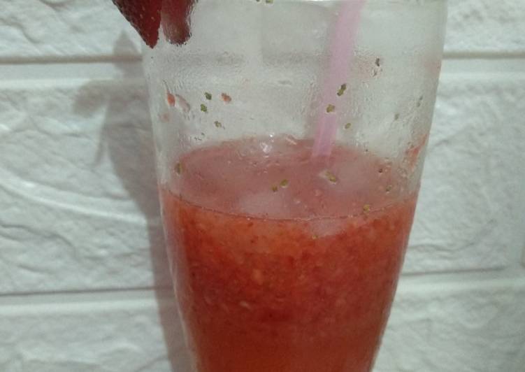 Resep Jus strawberry segar yang Bisa Manjain Lidah