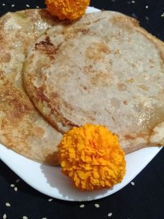 गूळपोळी (gul poli recipe in marathi) रेसिपी चे मुख्य फोटो