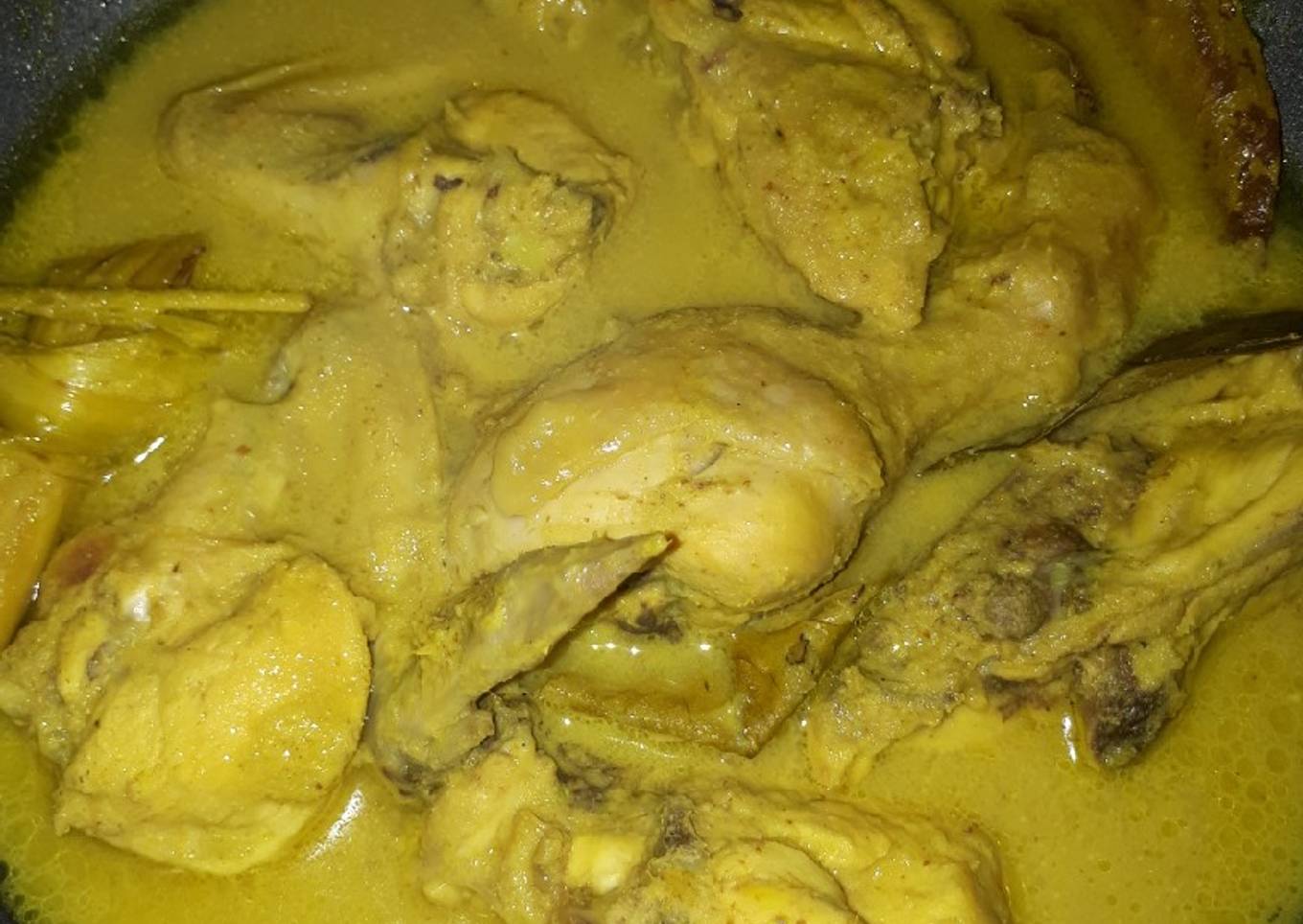 Ayam Ungkep bumbu kuning