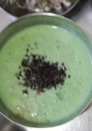 A picture of Bathua curd raita.