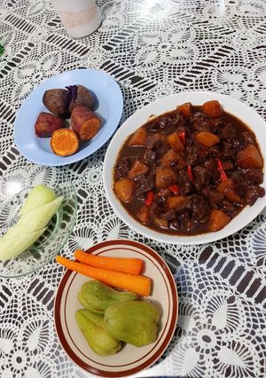 Foto resep Semur daging sapi dan kentang