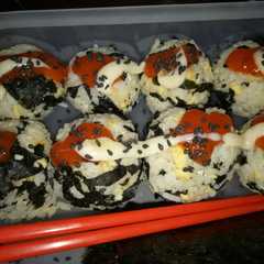 รูปของ Jumeokbap (Nasi Kepal Korea)