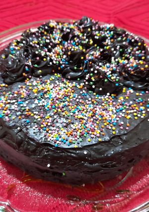 எஃலெஸ் சாக்லேட் ட்ரஃபில் கேக் (Eggless Choco Truffle Cake Recipe in TAmil) செய்முறை முக்கிய புகைப்படம்