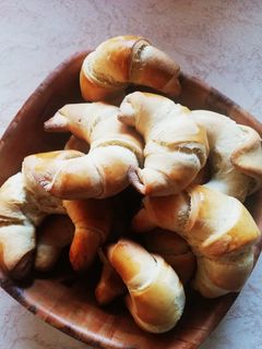 Una foto de Medialunas