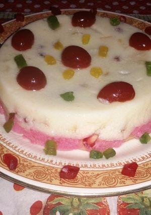 फ्रूट जेली केक (Fruit jelly cake recipe in Hindi) रेसिपी मुख्य फोटो