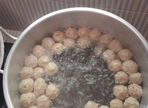 Foto resep Bakso Sapi Kenyal Home Made lengkap dengan gambar