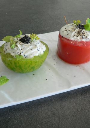 Une photo de Duos de tomates anciennes au fromage de chèvre frais