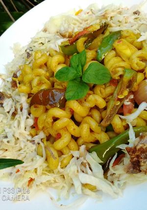 A picture of Stir Fried Macaroni.
