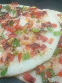 ટોમેટો ઉત્તપમ (Tomato Uttapam Recipe In Gujarati) રેસીપી મુખ્ય ફોટો