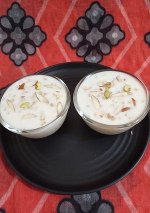 સાબુદાણા ની ખીર (Sabudana Kheer Recipe In Gujarati) રેસીપી મુખ્ય ફોટો