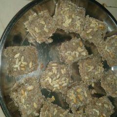 A picture of Panchmeva burfi.