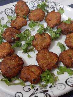 દૂધી ની ટીક્કી(dudhi ni tikki in Gujarati) રેસીપી મુખ્ય ફોટો