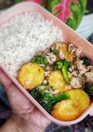 Foto resep 471 - Sapo Tahu Brokoli w/ Ayam Cincang (6 CP Apron 2026)
