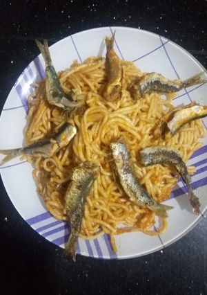 صورة لوصفة سباغيتي بالسردين بنييييين 😋😋