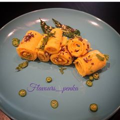 A picture of Khandvi.