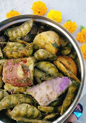 ઉબાડીયું (Ubadiyu Recipe In Gujarati) રેસીપી મુખ્ય ફોટો