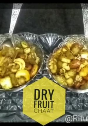 ड्राई फ्रूट चाट (Dry Fruit Chat recipe in hindi) रेसिपी मुख्य फोटो