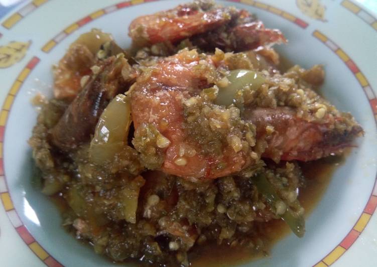 Cara Gampang Menyiapkan Udang Lado Mudo / Udang Cabe Ijo Anti Gagal