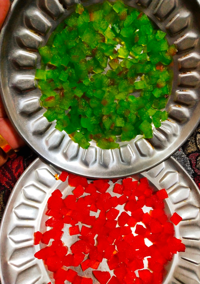 टुटी फ्रुटी (Tutti frutti recipe in marathi) रेसिपी चे मुख्य फोटो 