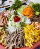 Phở cuốn nhà làm