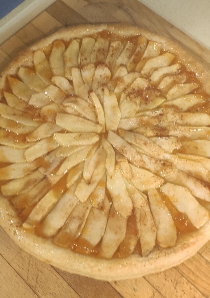 Una foto de Tarta de manzana hojaldre (rápida y fácil)