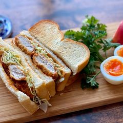 A picture of Hire-Katsu Sando (Fried fillet pork Tonkatsu sandwich).
