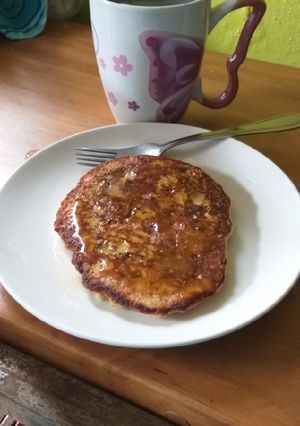 Una foto de Pancake de avena y plátano