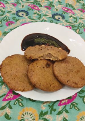 स्टफ्ड बेडमी पूरी (stuffed bedmi poori recipe in Hindi) रेसिपी मुख्य फोटो