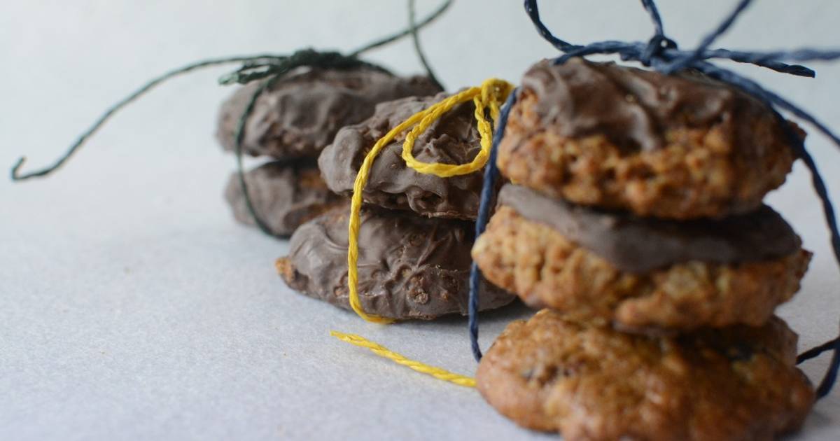 Galletas de muesli, coco y cubierta de chocolate Receta de tererecetas