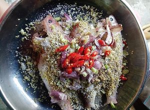 Hình của món Cá Hường chiên sả ớt!.