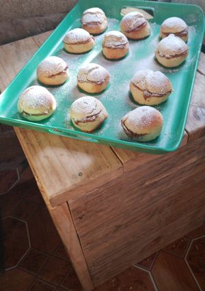 Una foto de Pancitos para rellenar con dulce de leche o crema pastelera