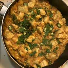 A picture of Chicken boneless karahi.