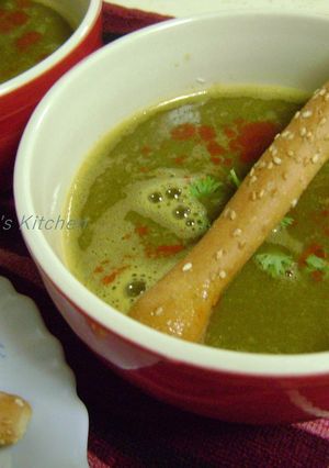 A picture of Palak Dal Shorba (Spinach-lentil Soup).