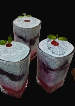 A picture of Chia rose pudding.