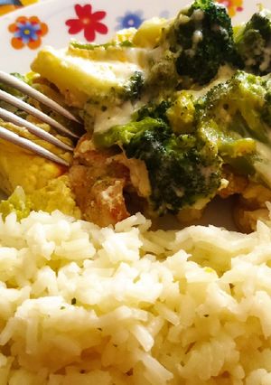 Csőben sült brokkoli csirkemellel recept fotója