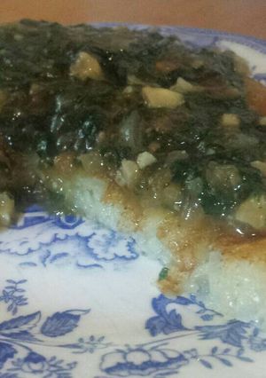 Una foto de Rösti con salsa de espinacas