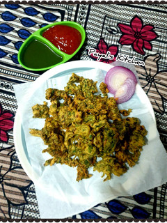 કુંભાણીયા ભજીયા (Kumbhaniya Bhajiya Recipe In Gujarati) રેસીપી મુખ્ય ફોટો