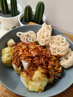 Foto resep Ketupat/lontong tahu bumbu kacang