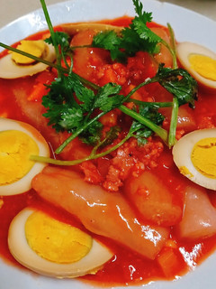 Hình của món Bánh gạo cay làm từ bánh tráng.